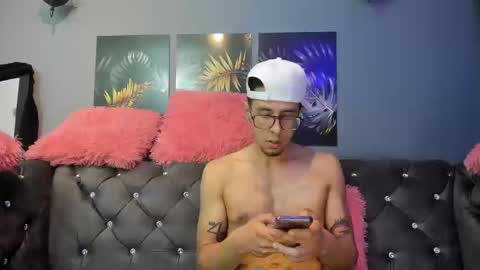 Snapshot of sensualsoulss chatting on September 12, 12:38 pm sensualsoulss online show from September 12, 12:38 pm