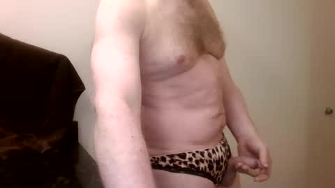 Snapshot of sensualuncut4u4fun chatting on May 20, 6:25 pm sensualuncut4u4fun online show from May 20, 6:25 pm