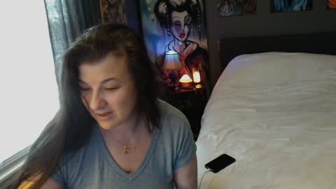 Tara online show from December 13, 1:44 pm