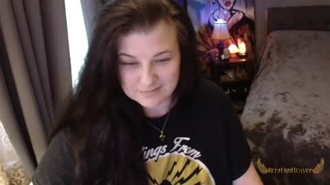 Tara online show from April 21, 1:06 pm