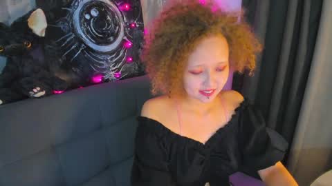 Snapshot of senya_sol chatting on May 30, 9:23 pm senya_sol online show from May 30, 9:23 pm