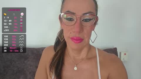 sephorandmonell online show from December 2, 7:09 pm