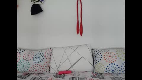 sephorandmonell online show from April 15, 7:10 pm