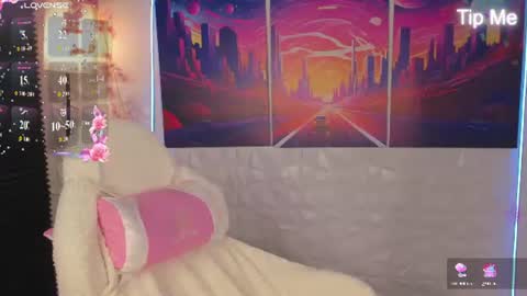 Lisa and Mona online show from July 5, 1:01 am