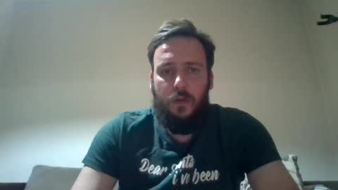Snapshot of serbianguy8 chatting on May 26, 10:17 pm serbianguy8 online show from May 26, 10:17 pm