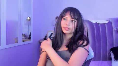 Seren  Follow me online show from November 8, 1:50 am