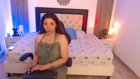 Serena online show from February 25, 11:20 am