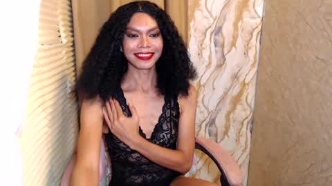 Snapshot of serenamarqueza chatting on July 9, 8:13 pm Sam online show from July 9, 8:13 pm