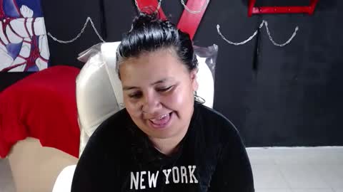 serenamystsh online show from November 7, 9:15 pm