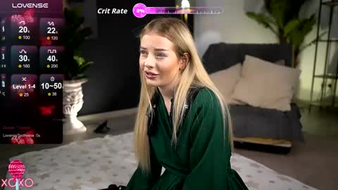 Snapshot of serenanoir chatting on November 25, 10:32 pm Serena online show from November 25, 10:32 pm