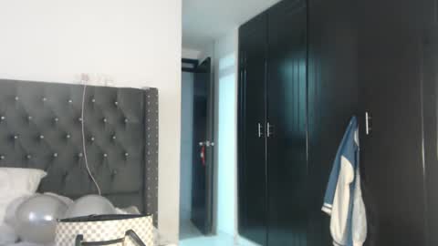 Snapshot of serenaroussee chatting on January 4, 10:13 pm sararoussee online show from January 4, 10:13 pm