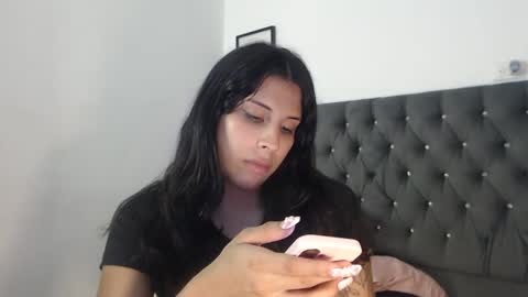 Snapshot of serenaroussee chatting on November 9, 2:10 am sararoussee online show from November 9, 2:10 am