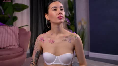 Serena online show from November 6, 11:00 am