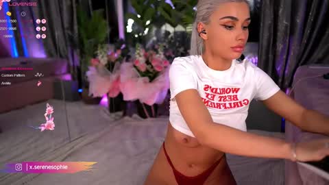 Snapshot of serene_sophiex chatting on February 26, 3:10 am Serene Sophiex online show from February 26, 3:10 am