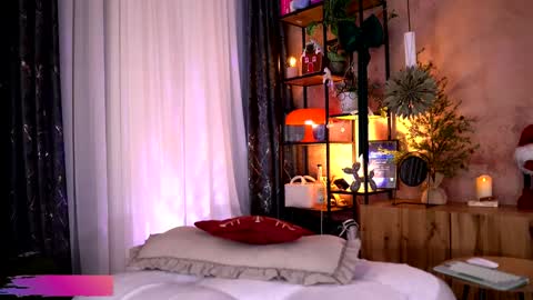 Serene Sophiex online show from December 21, 9:55 pm