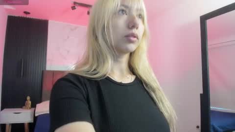 Snapshot of serene_waves chatting on September 29, 1:05 pm Serene online show from September 29, 1:05 pm