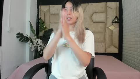 Serene online show from April 21, 12:44 pm