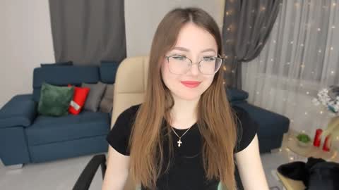 Ophelia online show from February 5, 4:14 pm