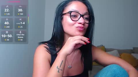 SereneSophi online show from October 19, 12:44 am