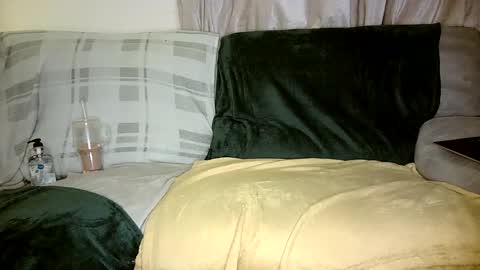 Snapshot of serenity221122 chatting on October 8, 9:56 pm serenity221122 online show from October 8, 9:56 pm