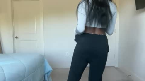 Serenity Bee   online show from April 7, 2:39 pm