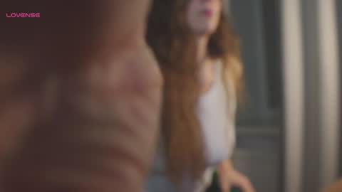 Snapshot of sereta_fin chatting on December 4, 2:04 pm Hey Guys and Girls non-binary personalities  Im Sereta online show from December 4, 2:04 pm