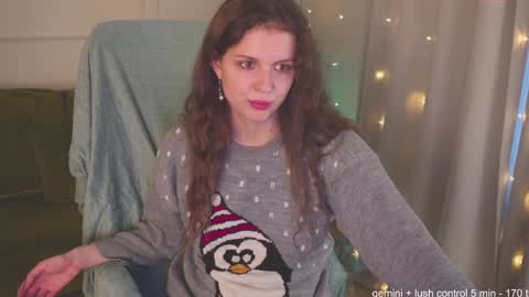 Snapshot of sereta_fin chatting on December 21, 10:39 am Hey Guys and Girls non-binary personalities  Im Sereta online show from December 21, 10:39 am