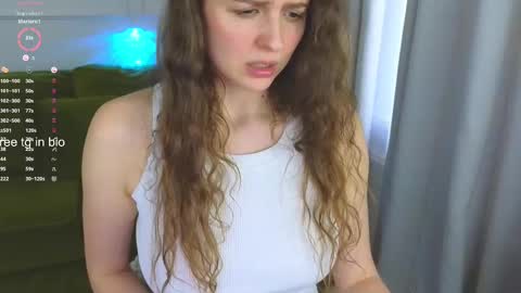 Snapshot of sereta_fin chatting on March 7, 2:01 pm Hey Guys and Girls non-binary personalities  Im Sereta online show from March 7, 2:01 pm