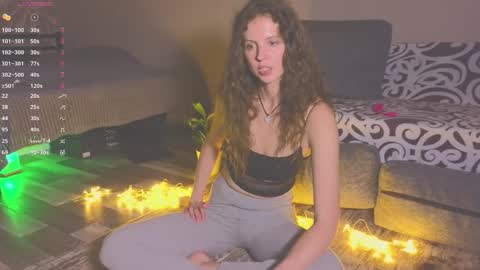 Snapshot of sereta_fin chatting on October 5, 3:32 pm Hey Guys and Girls non-binary personalities  Im Sereta online show from October 5, 3:32 pm