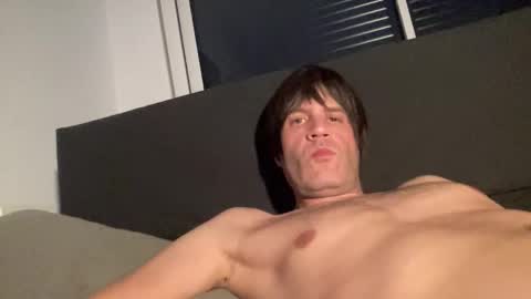 Snapshot of sergeloplop chatting on November 17, 4:46 pm sergeloplop online show from November 17, 4:46 pm