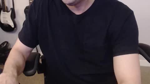 Snapshot of sergiovalenti chatting on May 9, 11:10 pm sergiovalenti online show from May 9, 11:10 pm
