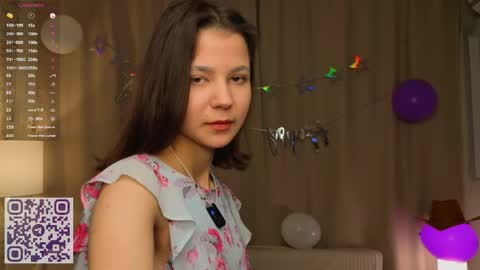 Snapshot of serinazele chatting on May 31, 6:31 pm Melissa online show from May 31, 6:31 pm