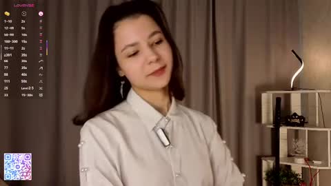 Snapshot of serinazele chatting on July 10, 6:28 am Melissa online show from July 10, 6:28 am