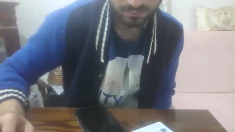 Snapshot of sero98313230 chatting on February 5, 12:17 pm sero98313230 online show from February 5, 12:17 pm