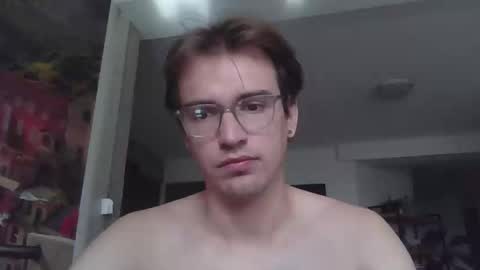 Snapshot of servandomier chatting on September 12, 3:23 pm mier online show from September 12, 3:23 pm