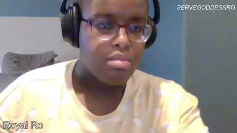 Snapshot of servegoddessro chatting on June 22, 6:05 pm servegoddessro online show from June 22, 6:05 pm