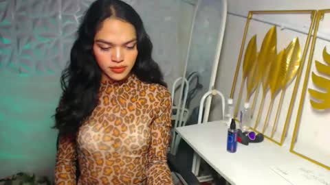 Bella online show from November 27, 4:42 pm