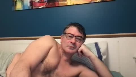 Snapshot of sesamechris92 chatting on January 13, 6:49 am sesamechris92 online show from January 13, 6:49 am