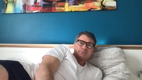 Snapshot of sesamechris92 chatting on February 2, 1:08 pm sesamechris92 online show from February 2, 1:08 pm