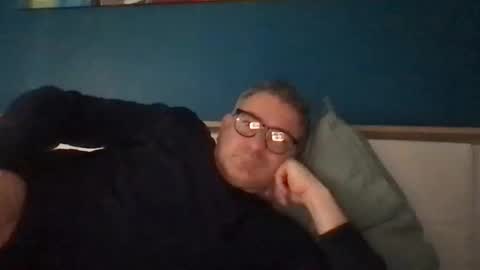 Snapshot of sesamechris92 chatting on March 9, 1:04 pm sesamechris92 online show from March 9, 1:04 pm