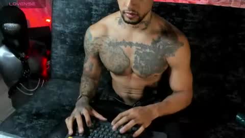 seth_0wner online show from June 16, 2:25 am