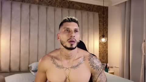 HEY IM SETH online show from February 6, 1:05 am