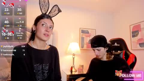 sett_and_gwen online show from December 9, 12:23 am