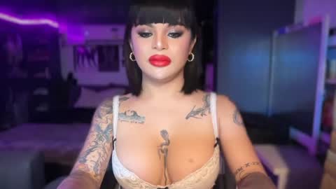 tan online show from May 6, 4:52 am