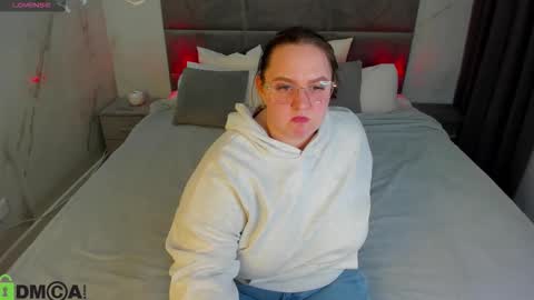 sex_puma online show from November 17, 5:08 pm