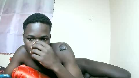 Snapshot of sexandhot1111 chatting on June 6, 10:47 pm sexandhot1111 online show from June 6, 10:47 pm