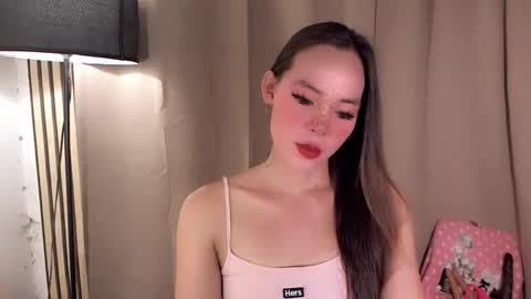 Snapshot of sexbombvenice chatting on April 28, 5:12 am Venice online show from April 28, 5:12 am