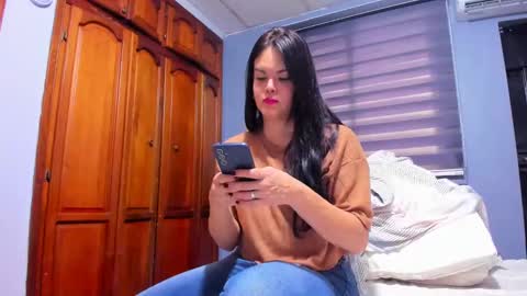 HEY GUYS KEVIAM I    MY NEW  TWITTER IS anitalautter26 imstagran  anitalautter26 officialOFanitalautter online show from January 6, 10:15 pm