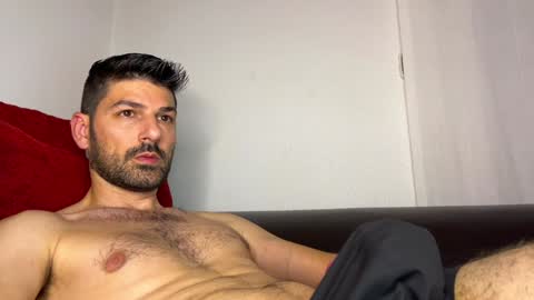 Snapshot of sexfriendch chatting on December 20, 2:30 am Lucenzo  online show from December 20, 2:30 am