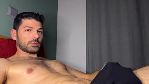 Snapshot of sexfriendch chatting on January 28, 12:05 am Lucenzo  online show from January 28, 12:05 am